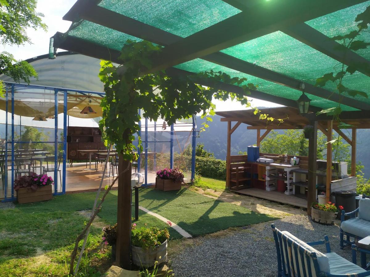 מלון Bosia Yurte In Langa מראה חיצוני תמונה